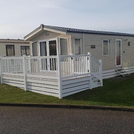 Rick'S Retreat Static Caravan Near The Beach With Free Wifi Lossiemouth ภายนอก รูปภาพ