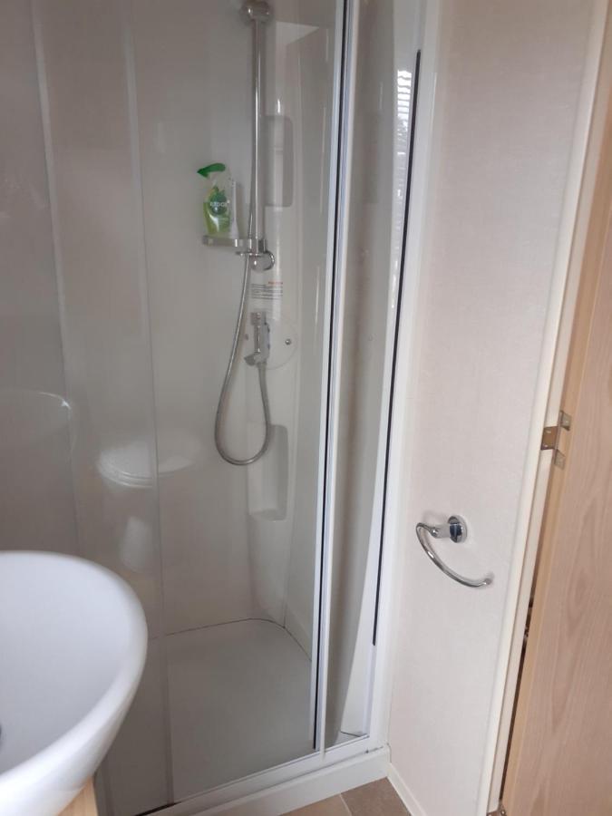 Rick'S Retreat Static Caravan Near The Beach With Free Wifi Lossiemouth ภายนอก รูปภาพ